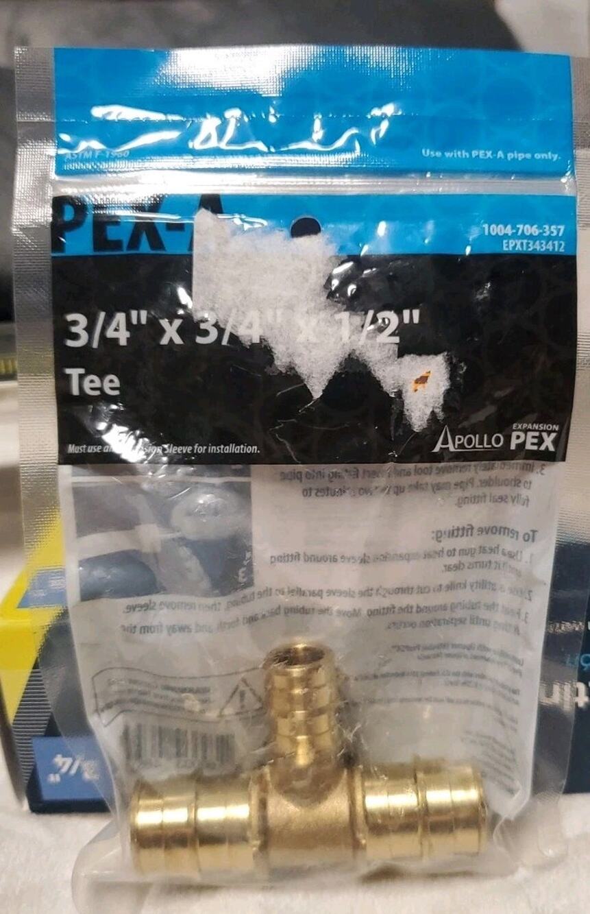 Apollo 3/4 x 3/4 x 1/2 in Brass PEX‑A Barb Tee Fitting Lead Plumbing Connector